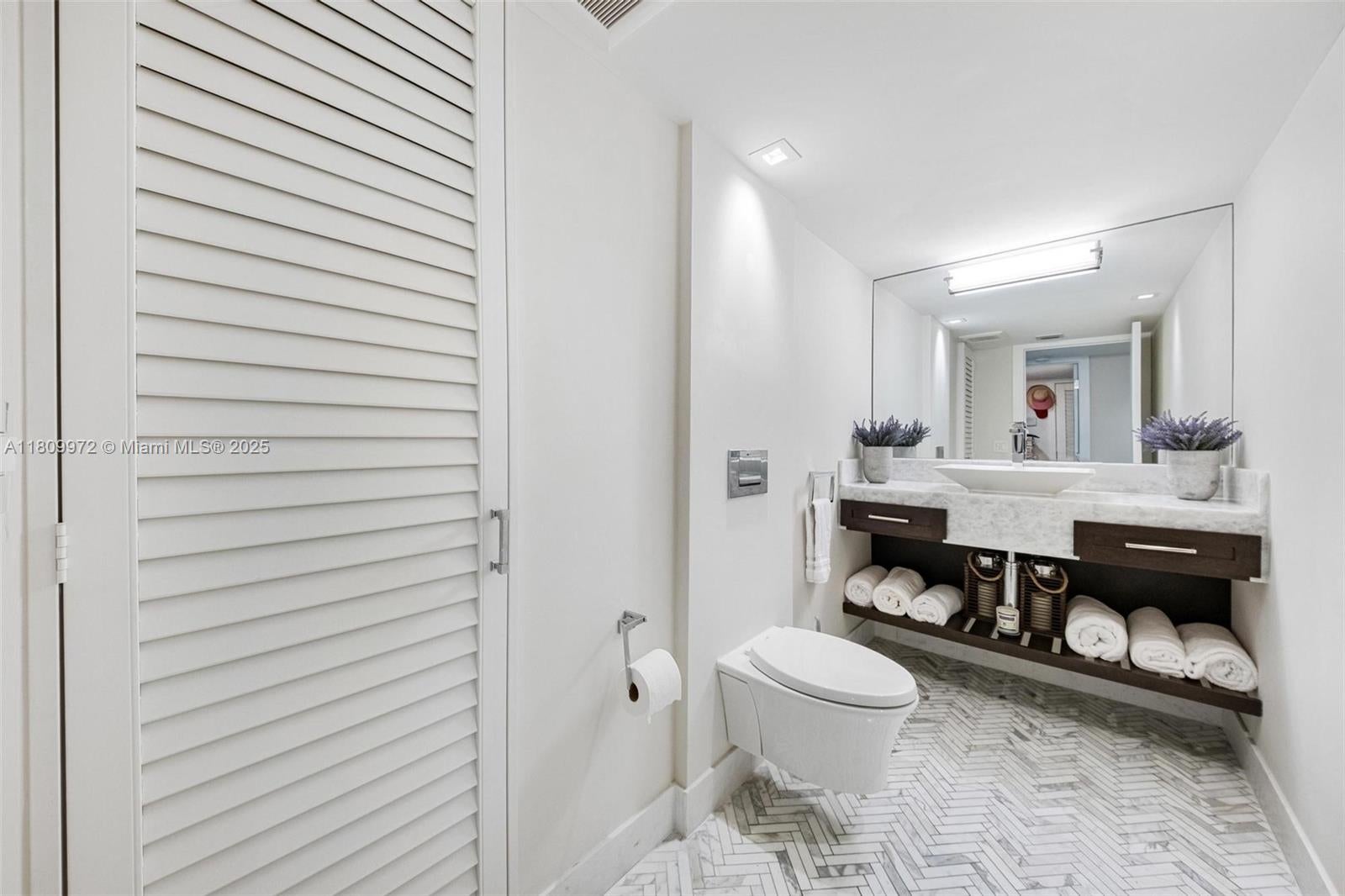 Miami, Florida, 33133, United States, 3 Bedrooms Bedrooms, ,4 BathroomsBathrooms,Residential,Active,1990050