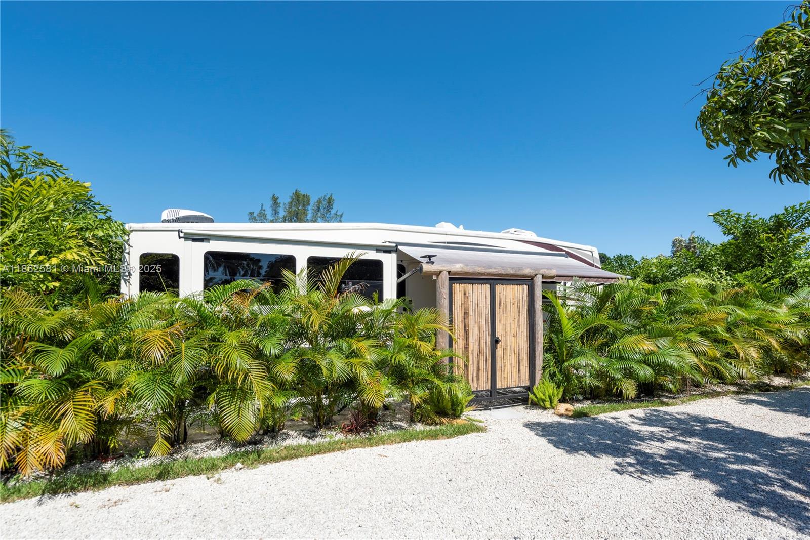 Southwest Ranches, Florida, 33332, United States, 3 Bedrooms Bedrooms, ,2 BathroomsBathrooms,Residential,Active,1920282