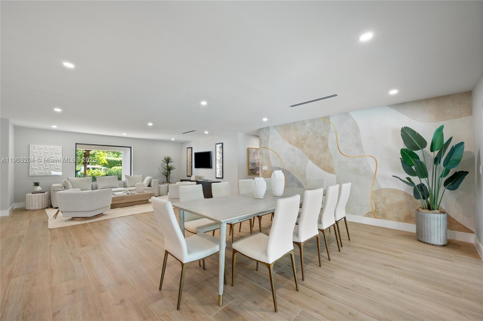 Palmetto Bay, Florida, 33158, United States, 4 Bedrooms Bedrooms, ,4 BathroomsBathrooms,Residential,Active,1988471