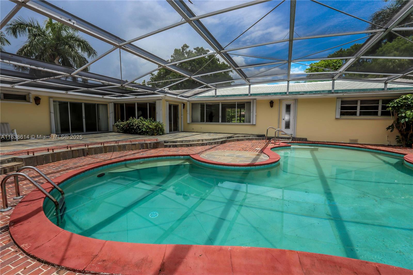 Hollywood, Florida, 33019, United States, 4 Bedrooms Bedrooms, ,4 BathroomsBathrooms,Residential,Active,1892394