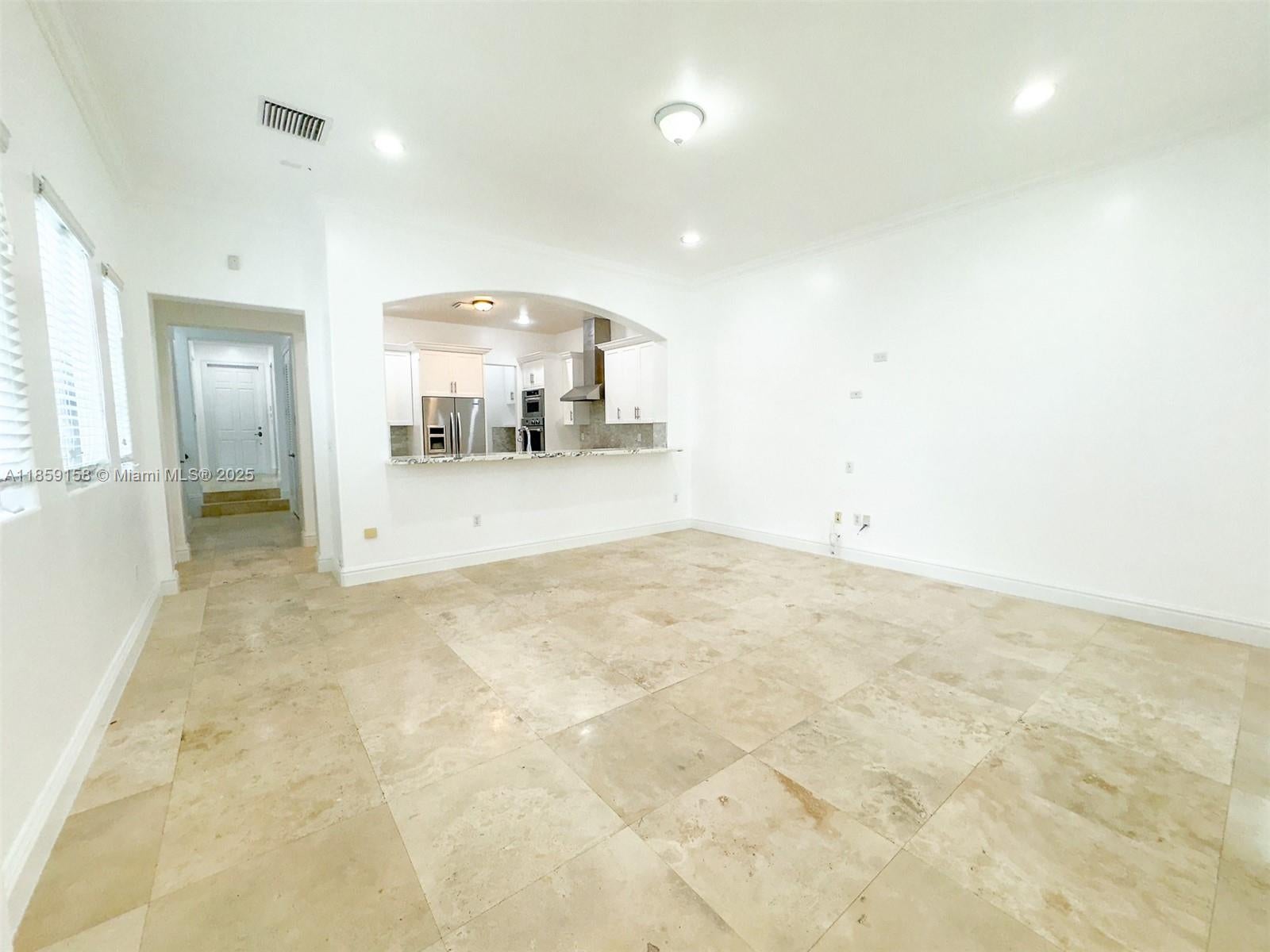 Pinecrest, Florida, 33156, United States, 4 Bedrooms Bedrooms, ,5 BathroomsBathrooms,Residential,Active,1914574