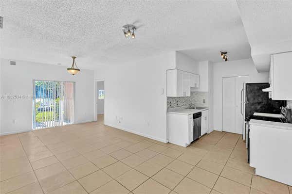 3221 SABAL PALM MNR APT 105, HOLLYWOOD, FL 33024 - Image 1