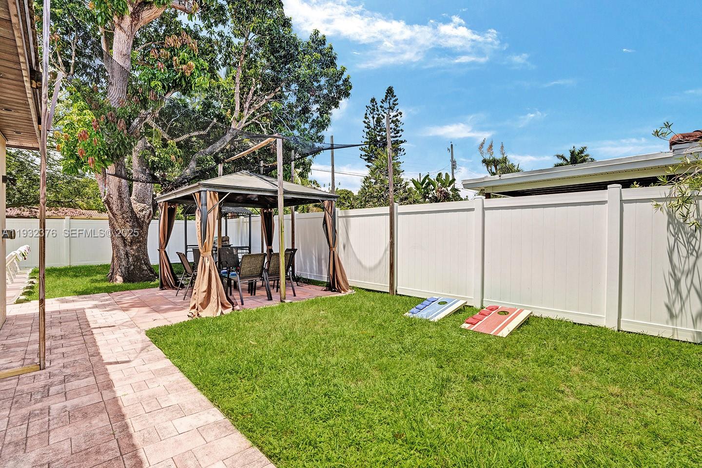 Hollywood, Florida, 33019, United States, 4 Bedrooms Bedrooms, ,4 BathroomsBathrooms,Residential,Active,2007335