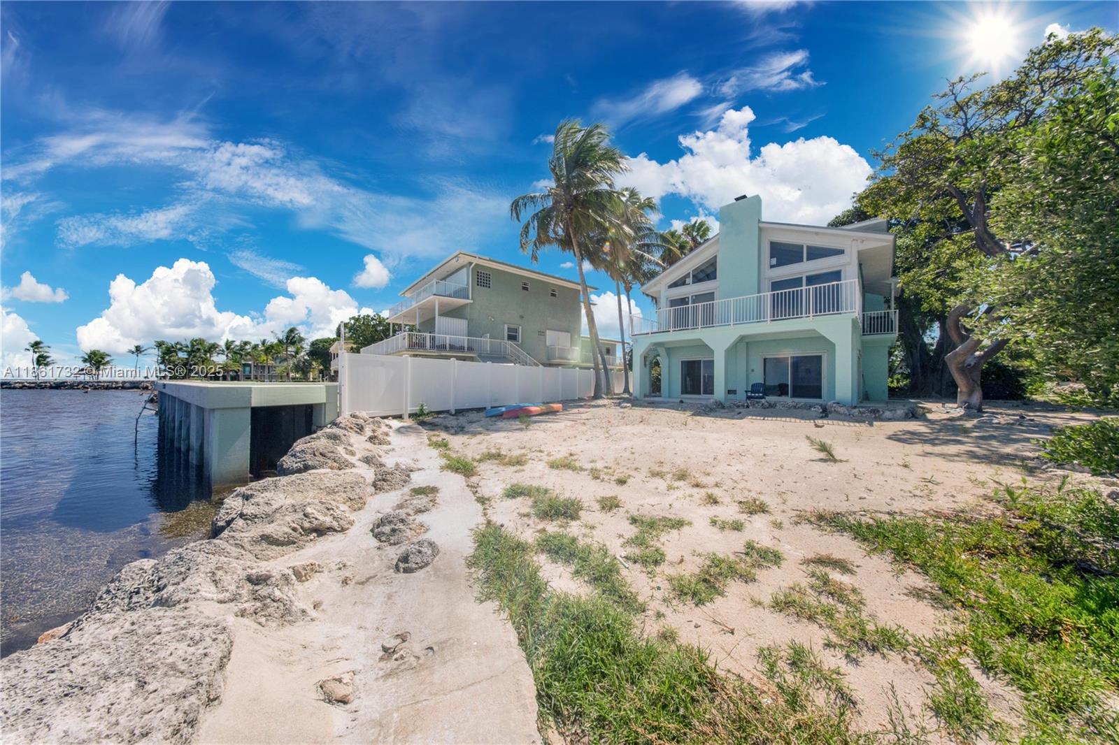 Islamorada, Florida, 33036, United States, 3 Bedrooms Bedrooms, ,4 BathroomsBathrooms,Residential,Active,1920260