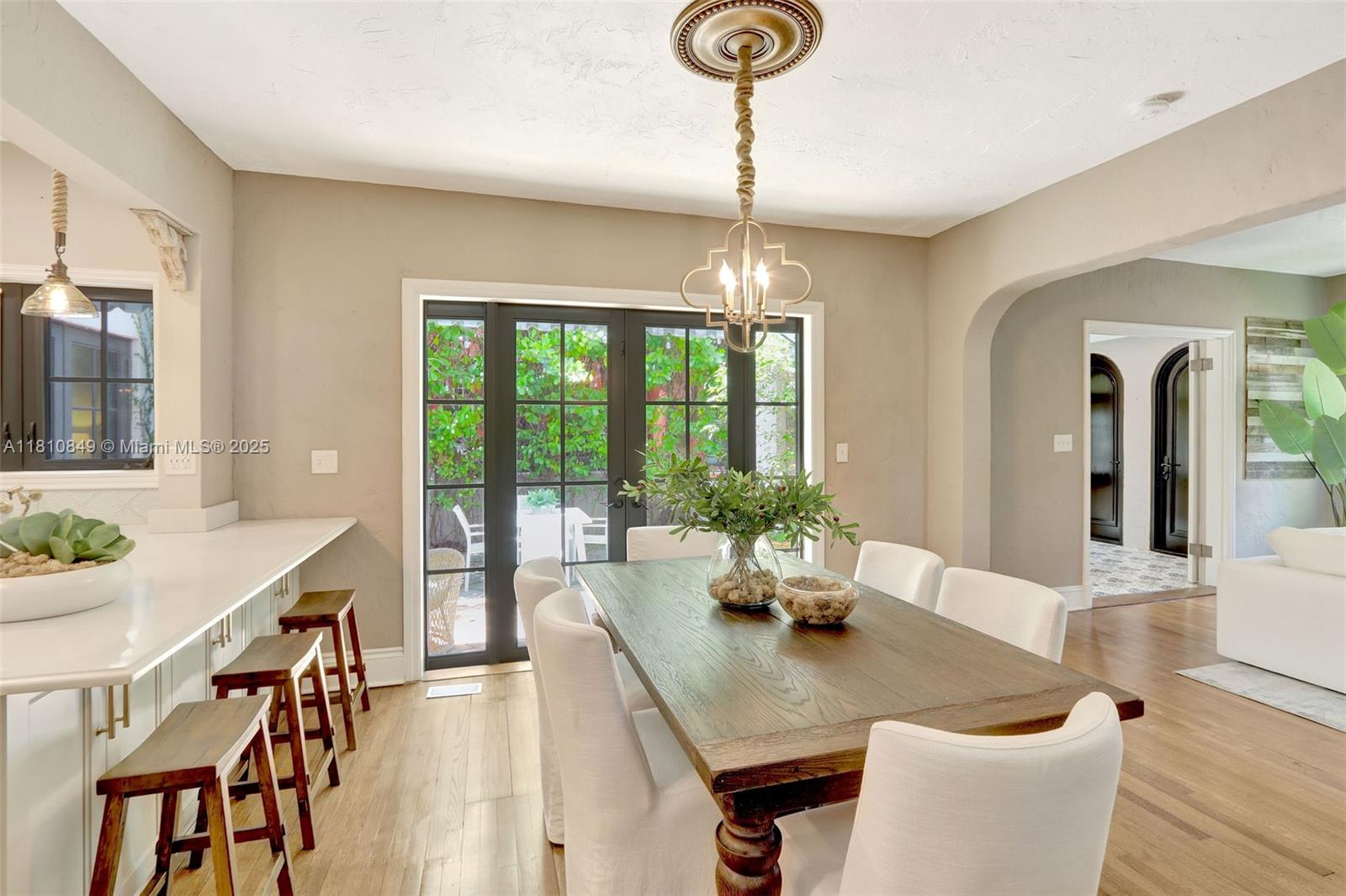 Coral Gables, Florida, 33134, United States, ,3 BathroomsBathrooms,Residential,Active,1829900