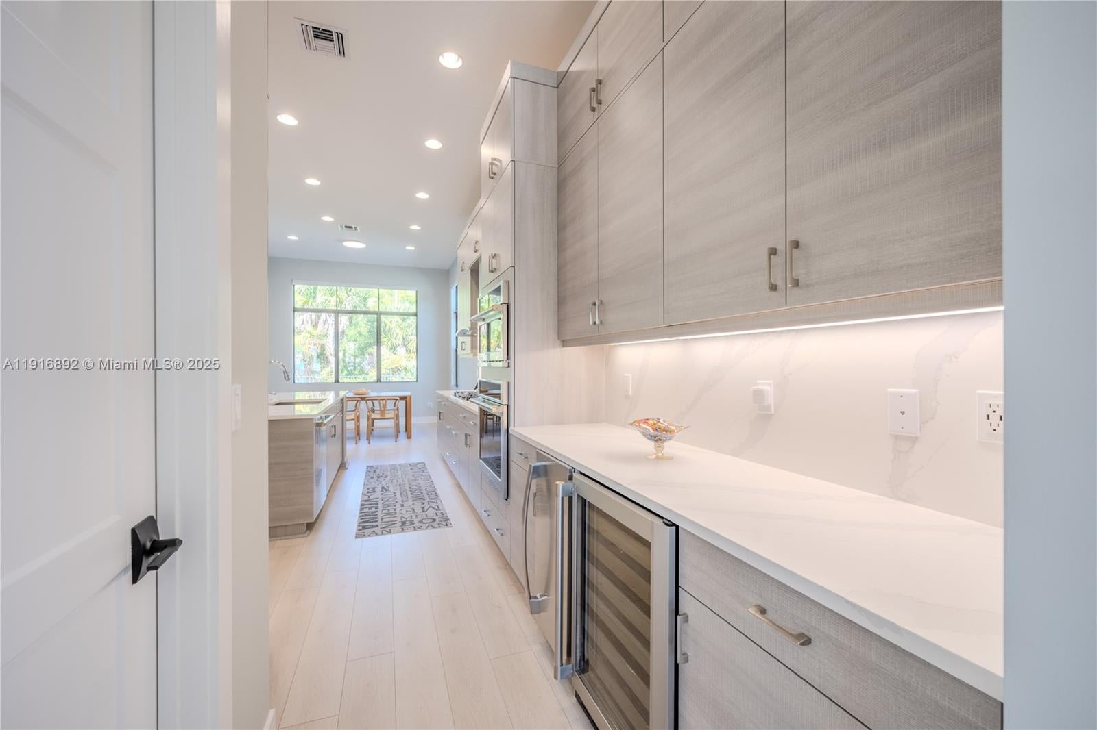 Palm Beach Gardens, Florida, 33418, United States, 5 Bedrooms Bedrooms, ,5 BathroomsBathrooms,Residential,Active,1995255