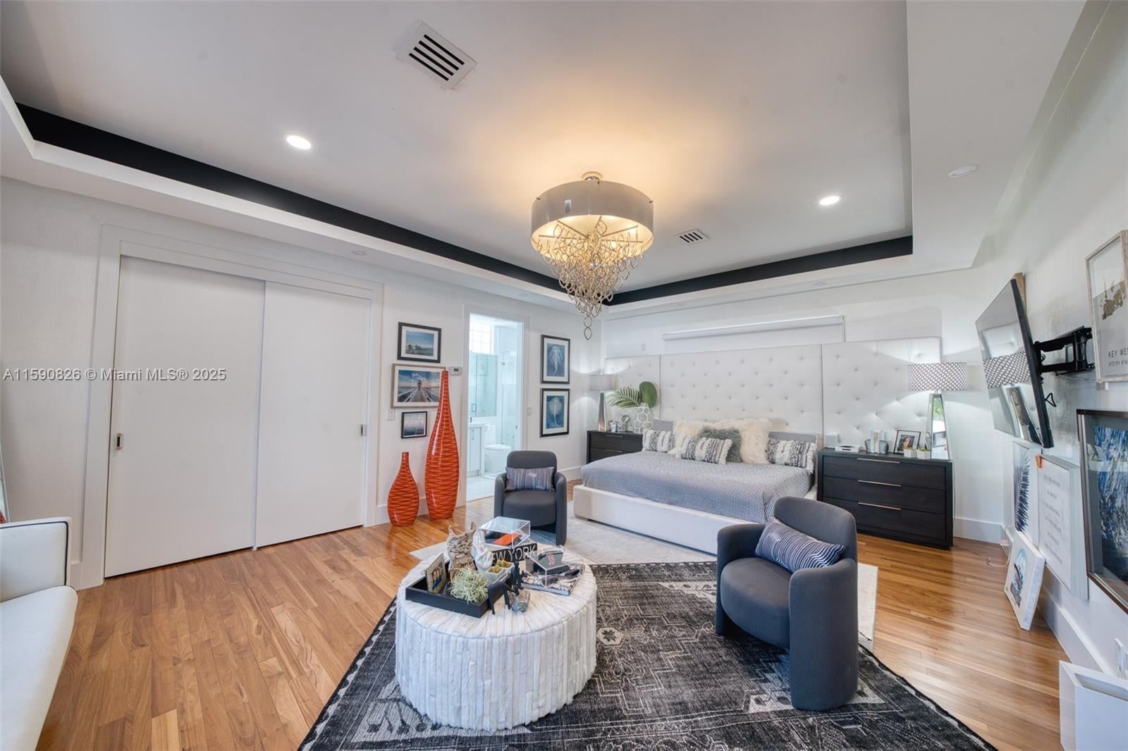 Hollywood, Florida, 33019, United States, 6 Bedrooms Bedrooms, ,6 BathroomsBathrooms,Residential,Pending,1756815