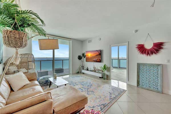 1900 N BAYSHORE DR APT 3415, MIAMI, FL 33132, photo 3 of 56