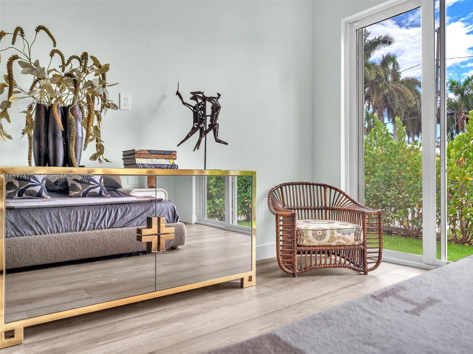 Hollywood, Florida, 33019, United States, 4 Bedrooms Bedrooms, ,6 BathroomsBathrooms,Residential,Active,1946512