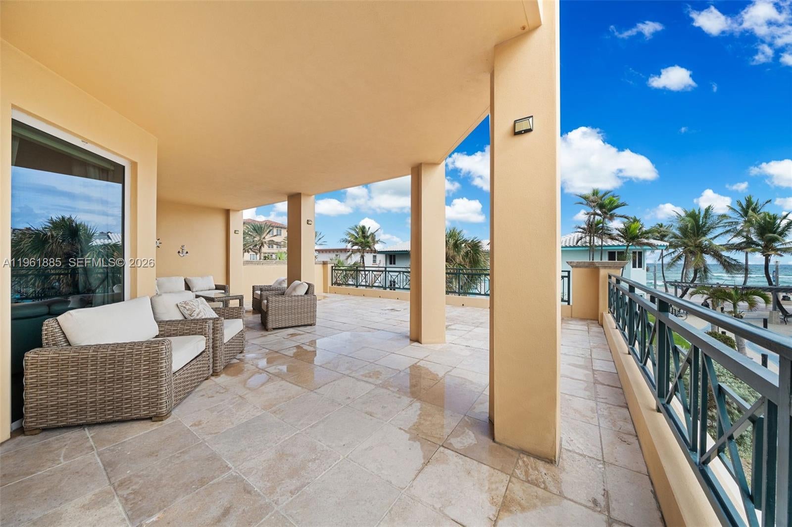 Hollywood, Florida, 33019, United States, 3 Bedrooms Bedrooms, ,4 BathroomsBathrooms,Residential,Active,2016727