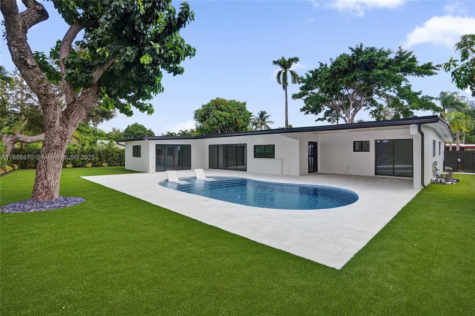 North Miami Beach, Florida, 33179, United States, 5 Bedrooms Bedrooms, ,4 BathroomsBathrooms,Residential,Active,1934804