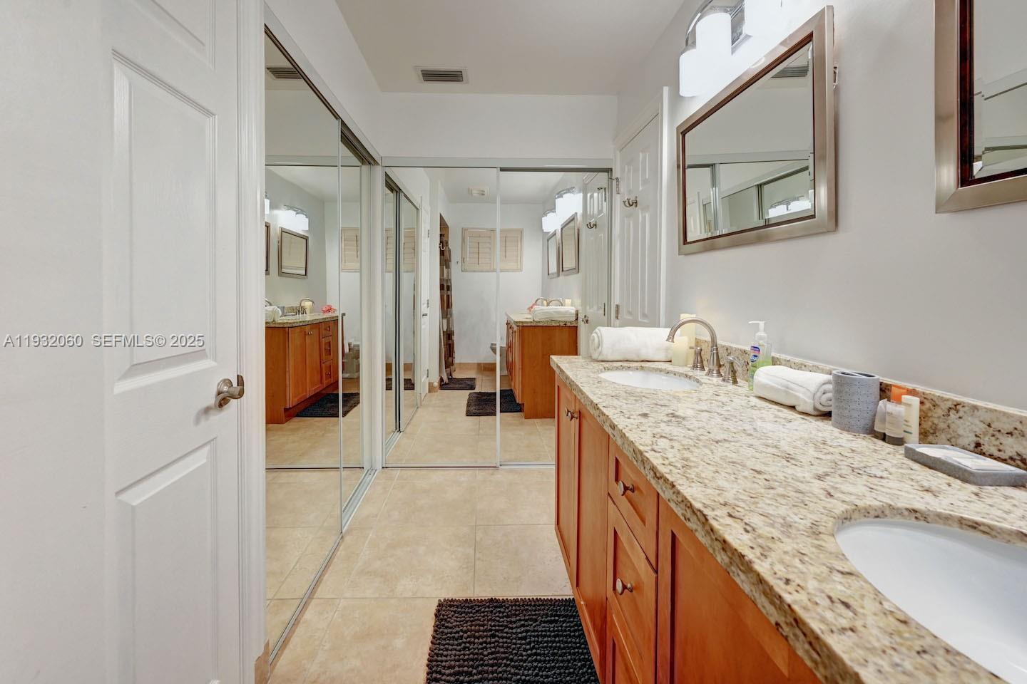 Hollywood, Florida, 33019, United States, 4 Bedrooms Bedrooms, ,2 BathroomsBathrooms,Residential,Active,2006944