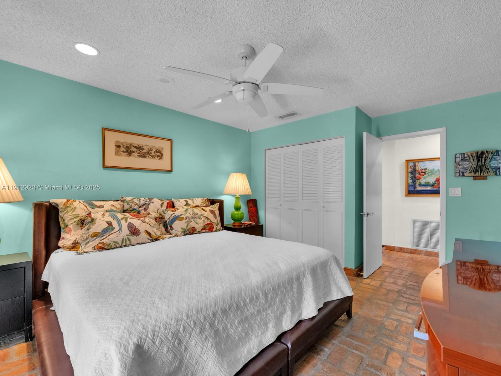 Hollywood, Florida, 33019, United States, 3 Bedrooms Bedrooms, ,3 BathroomsBathrooms,Residential,Active,1992553