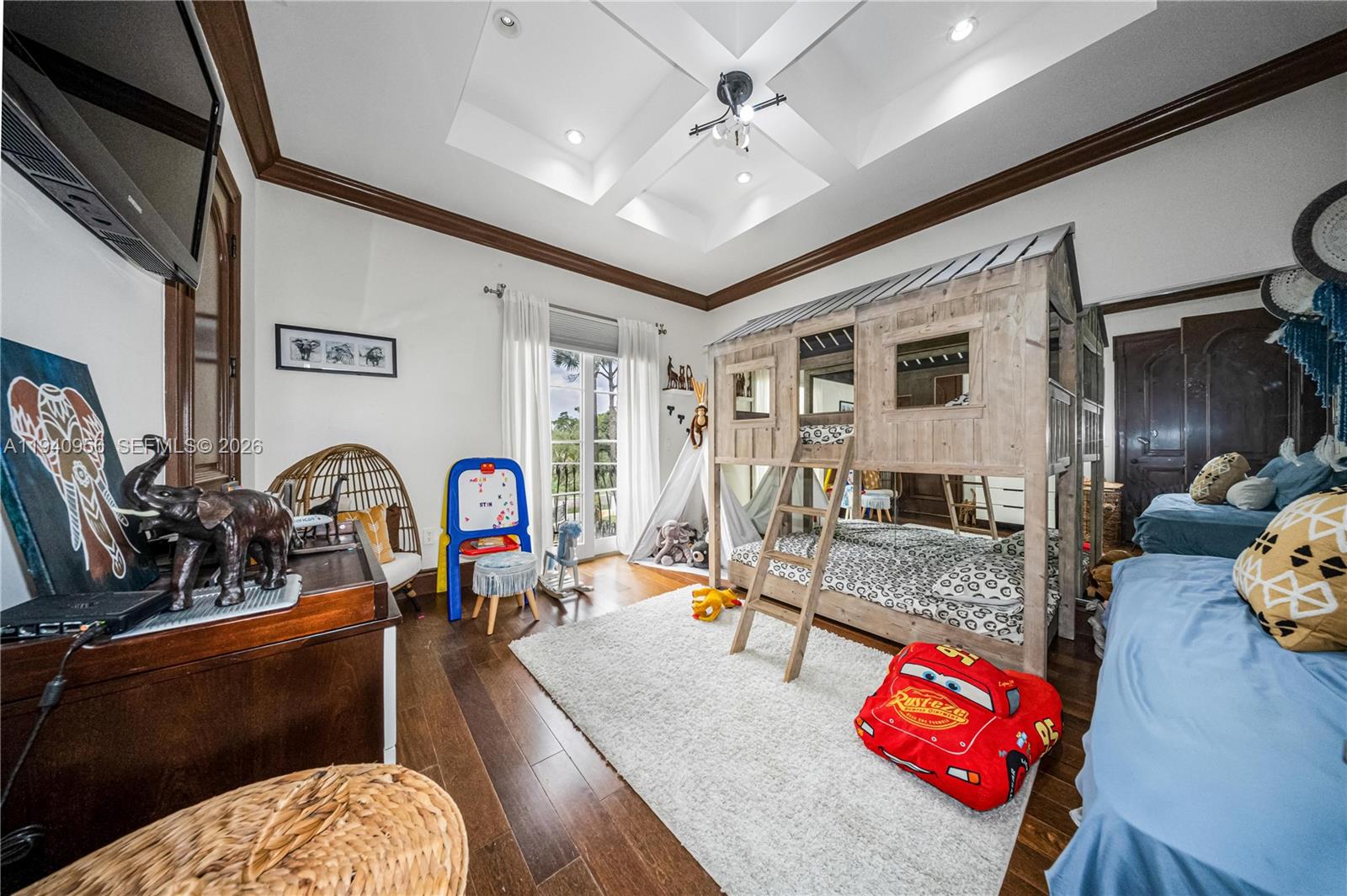 Miami, Florida, 33143, United States, 7 Bedrooms Bedrooms, ,8 BathroomsBathrooms,Residential,Active,2011877