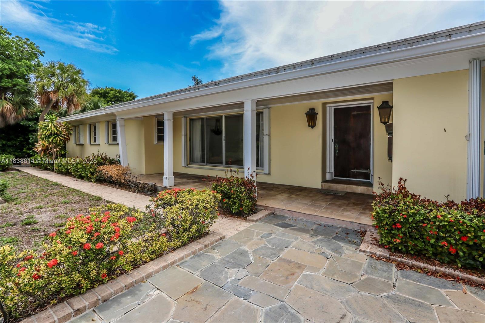 Hollywood, Florida, 33019, United States, 4 Bedrooms Bedrooms, ,4 BathroomsBathrooms,Residential,Active,1892394