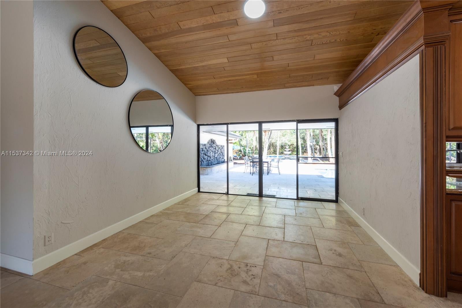 Weston, Florida, 33331, United States, ,5 BathroomsBathrooms,Residential,Active,1702942