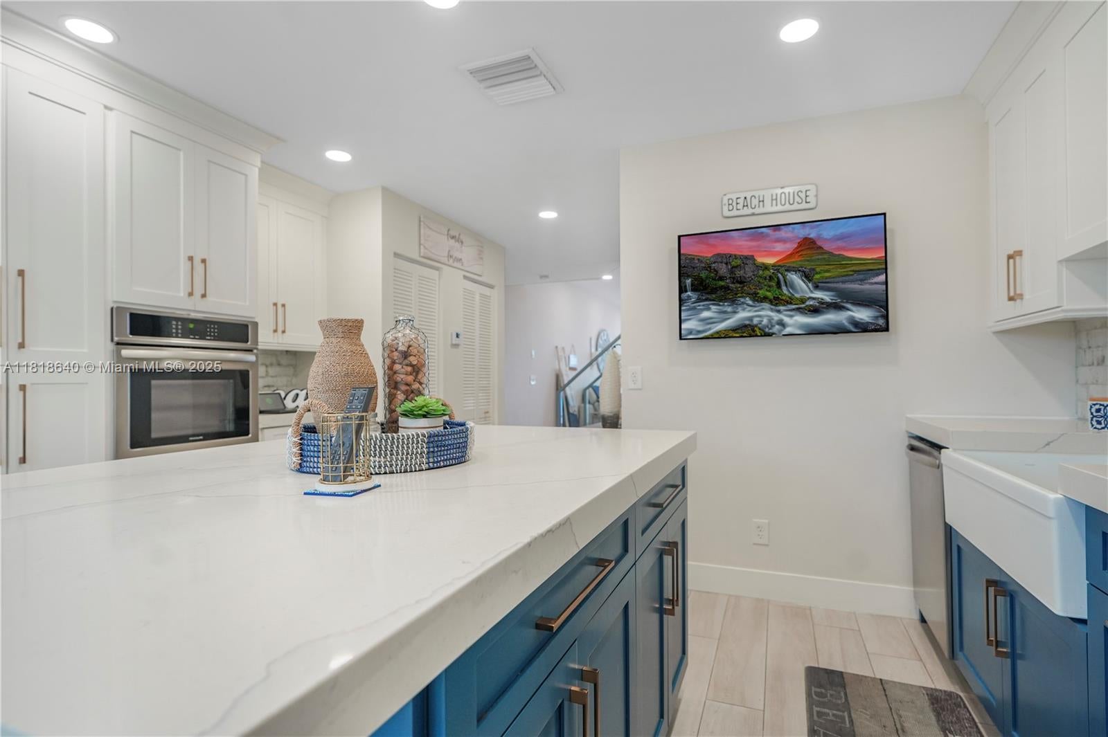 Hollywood, Florida, 33019, United States, 3 Bedrooms Bedrooms, ,4 BathroomsBathrooms,Residential,Active,1852751