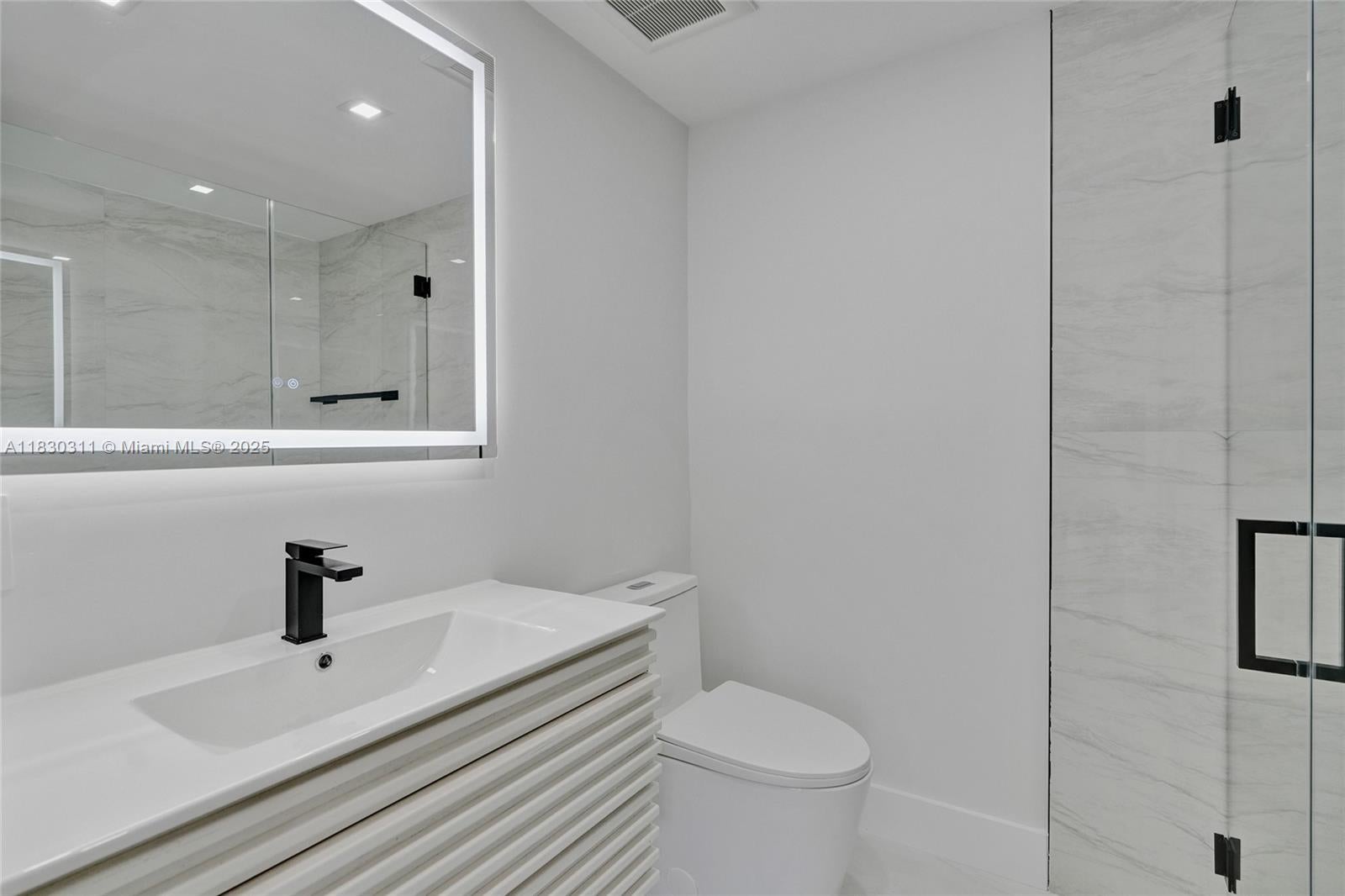 Miami, Florida, 33179, United States, 5 Bedrooms Bedrooms, ,5 BathroomsBathrooms,Residential,Active,1889008