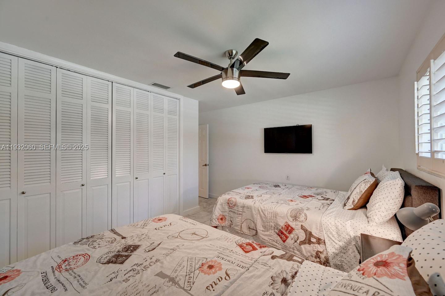 Hollywood, Florida, 33019, United States, 4 Bedrooms Bedrooms, ,2 BathroomsBathrooms,Residential,Active,2006944