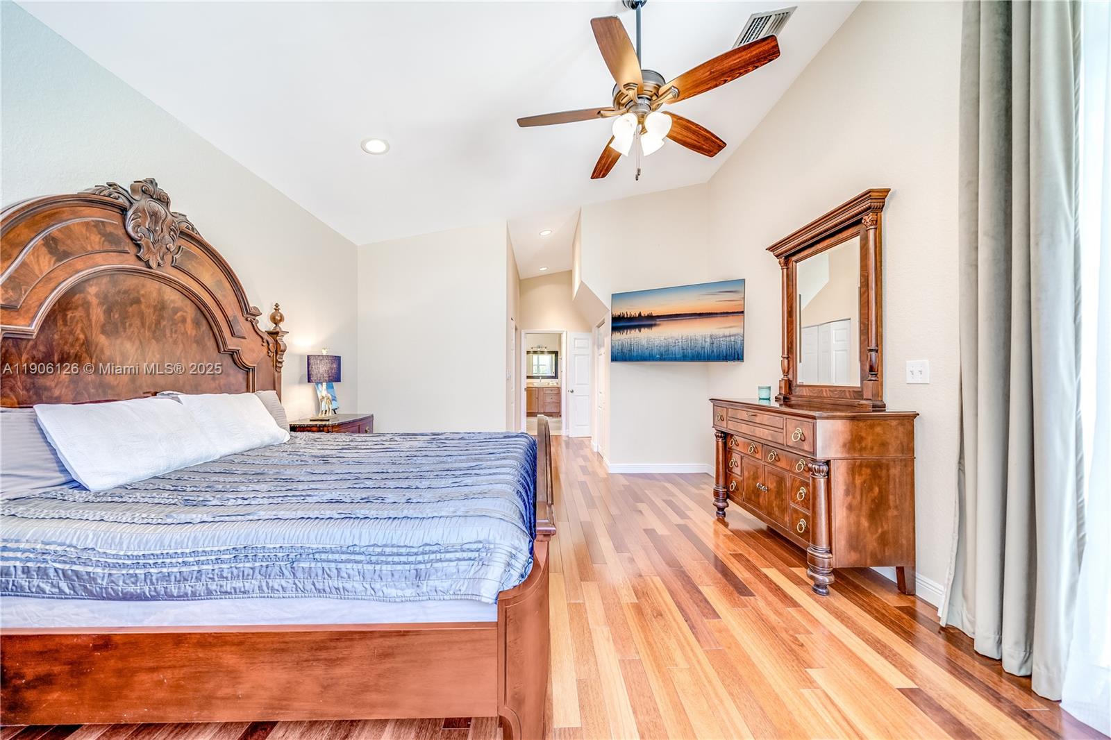 Hollywood, Florida, 33019, United States, 3 Bedrooms Bedrooms, ,3 BathroomsBathrooms,Residential,Active,1985592