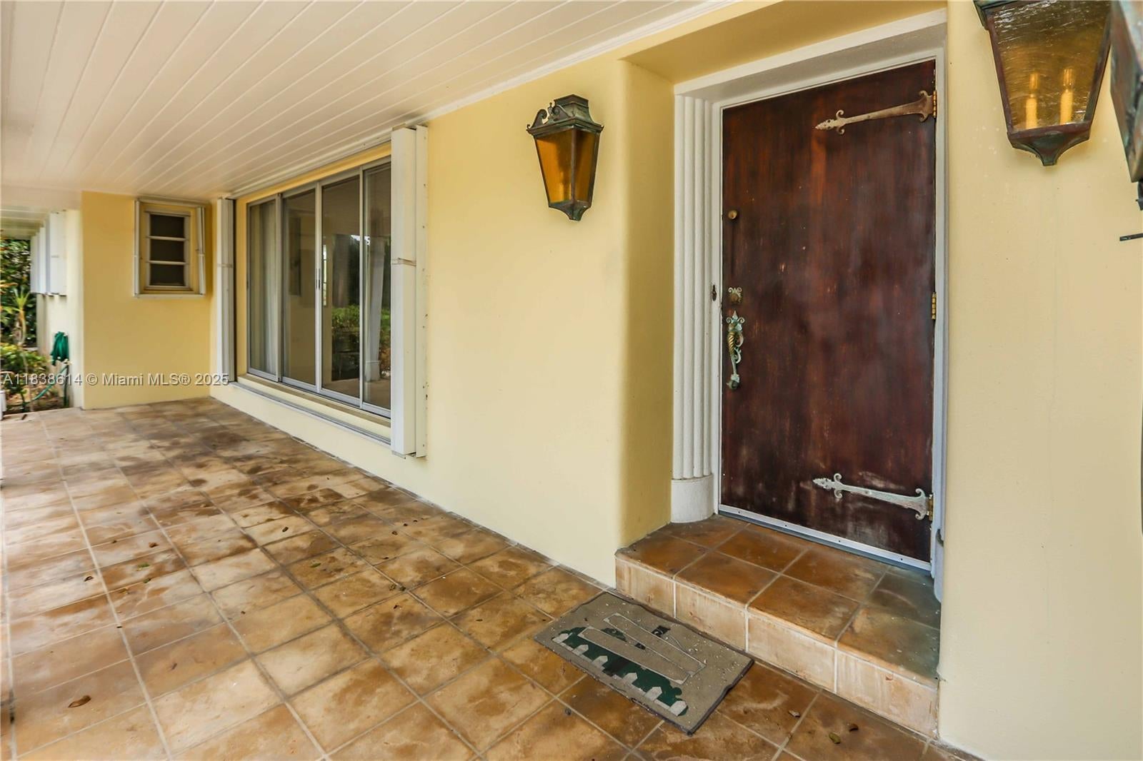 Hollywood, Florida, 33019, United States, 4 Bedrooms Bedrooms, ,4 BathroomsBathrooms,Residential,Active,1892394