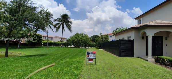 157TH CT SW 66TH TERRACE, MIAMI, FL 33193 - Image 1