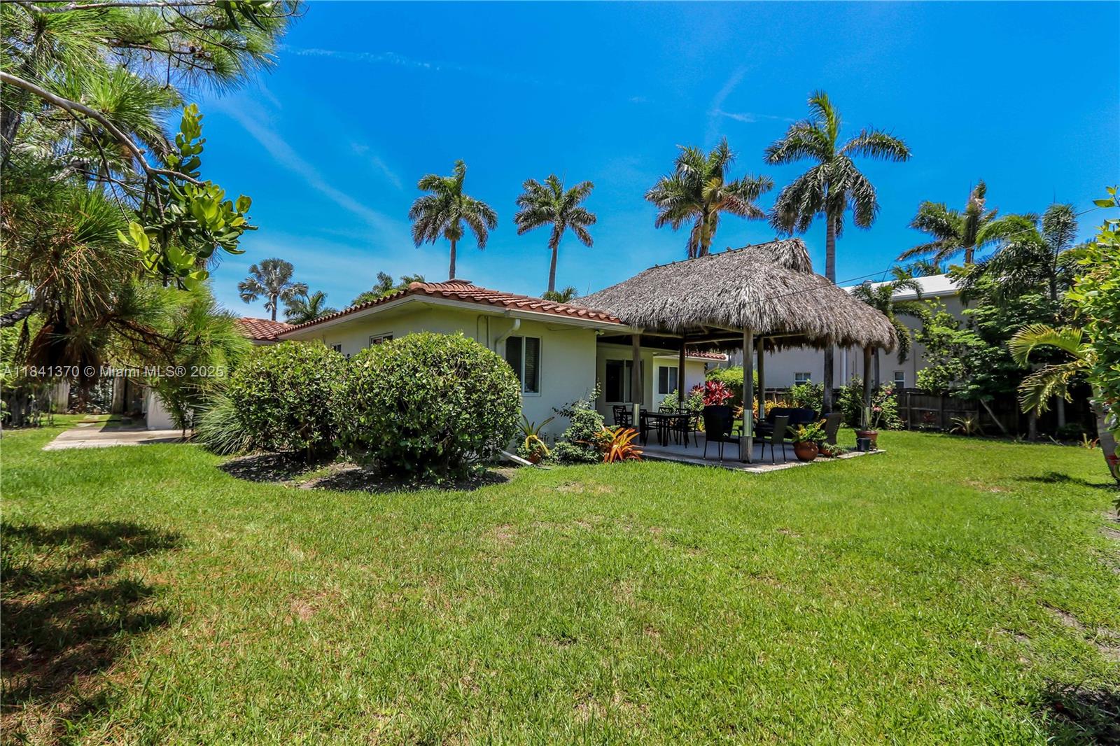 Hollywood, Florida, 33019, United States, 3 Bedrooms Bedrooms, ,3 BathroomsBathrooms,Residential,Active,1893232