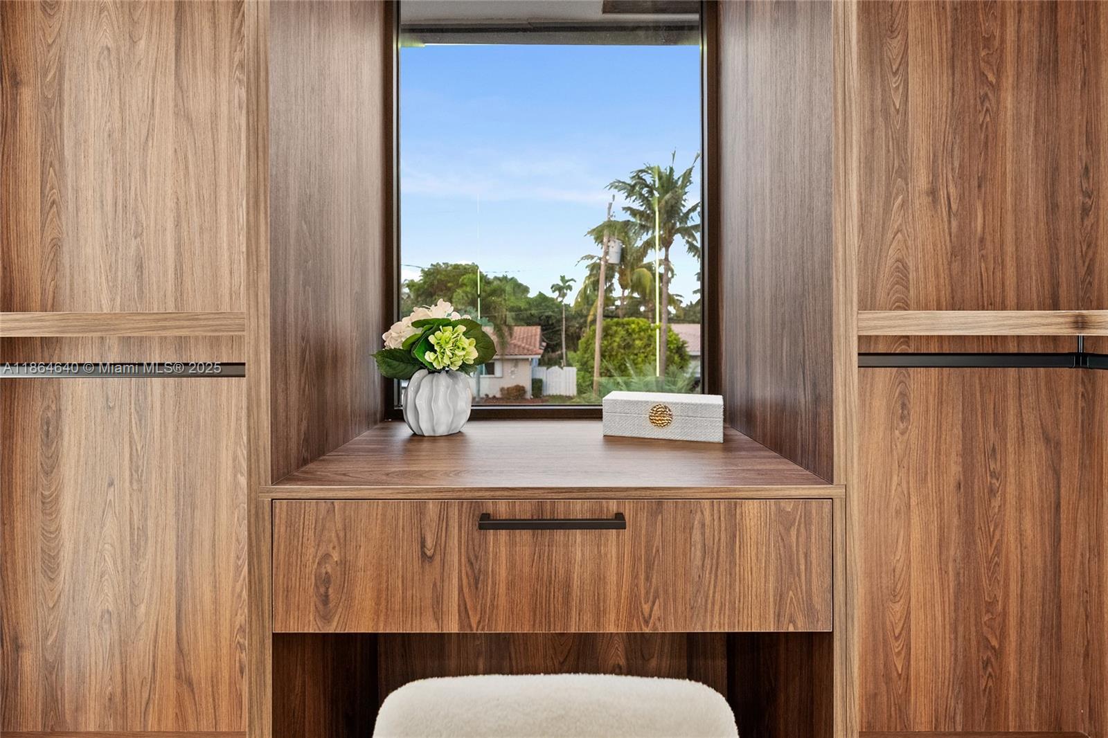 Fort Lauderdale, Florida, 33308, United States, 5 Bedrooms Bedrooms, ,4 BathroomsBathrooms,Residential,Active,1927651