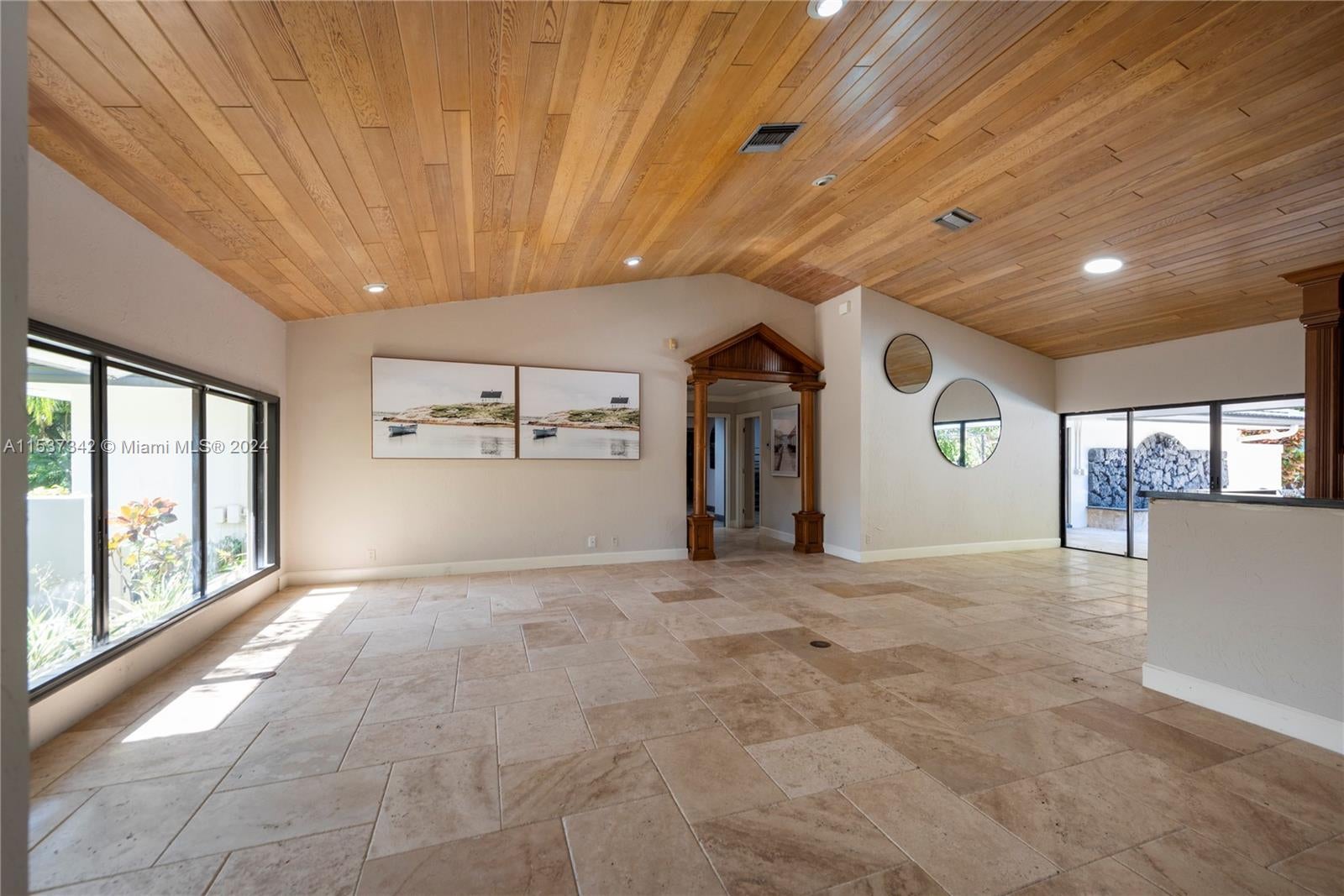 Weston, Florida, 33331, United States, ,5 BathroomsBathrooms,Residential,Active,1702942