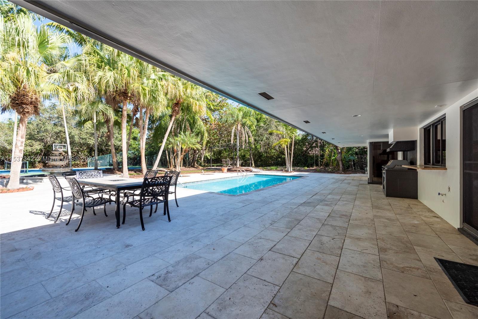 Weston, Florida, 33331, United States, ,5 BathroomsBathrooms,Residential,Active,1702942