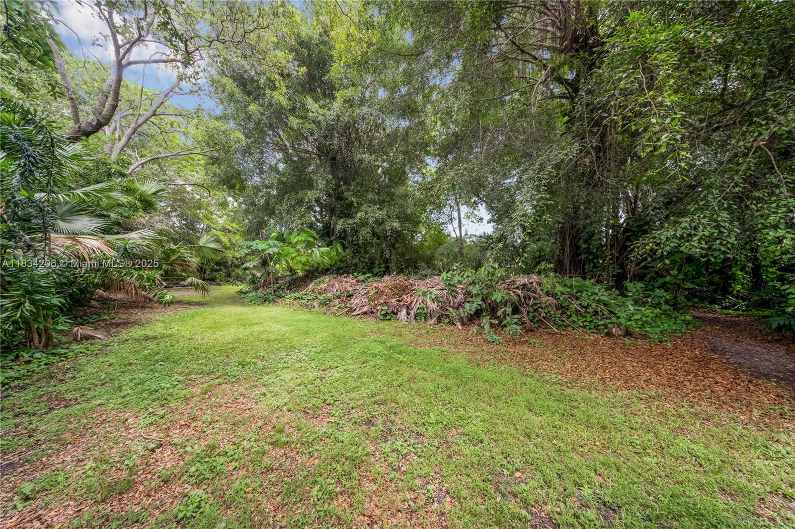 Pinecrest, Florida, 33156, United States, 3 Bedrooms Bedrooms, ,2 BathroomsBathrooms,Residential,Active,1884905