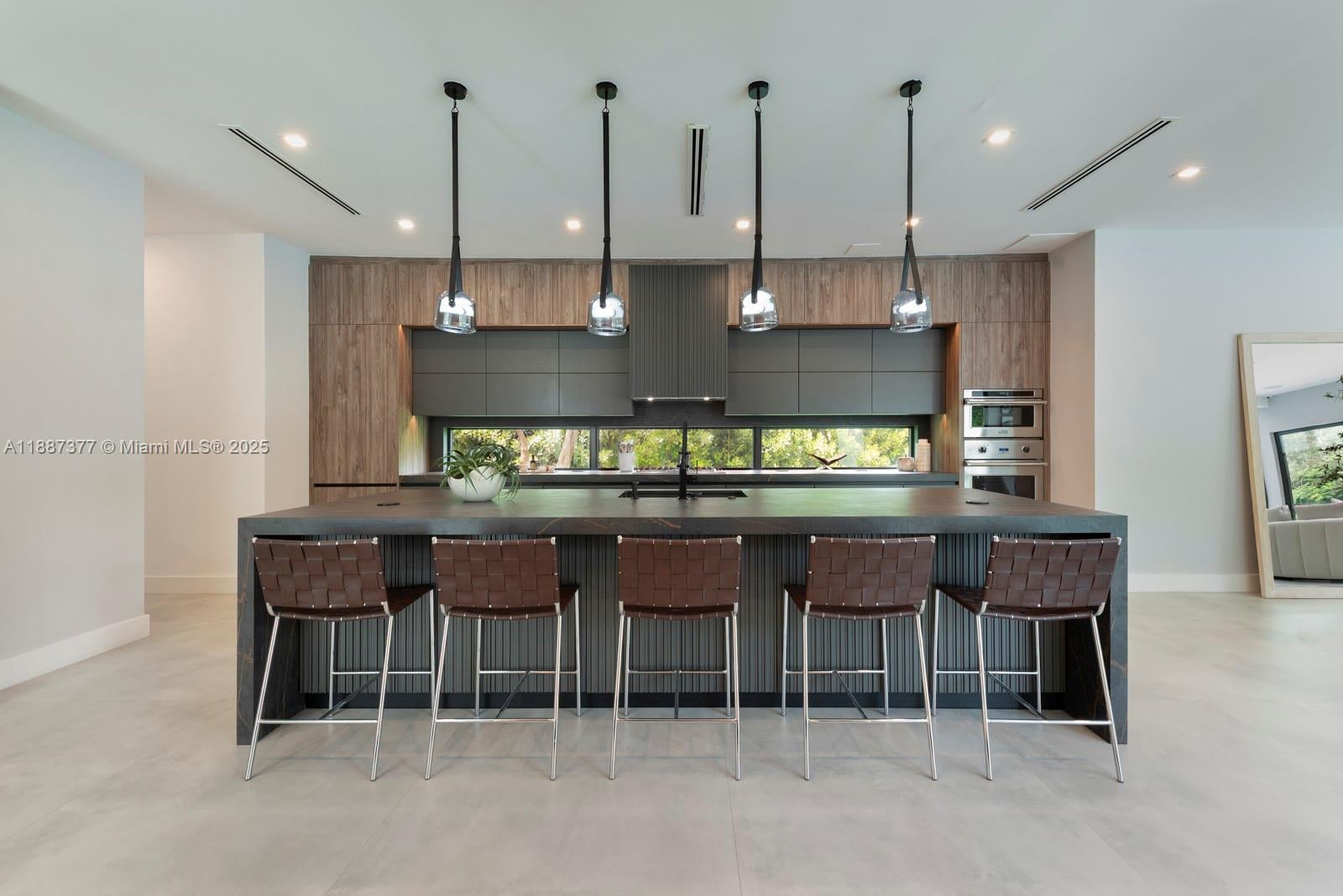 Pinecrest, Florida, 33156, United States, 8 Bedrooms Bedrooms, ,9 BathroomsBathrooms,Residential,Active,1953256