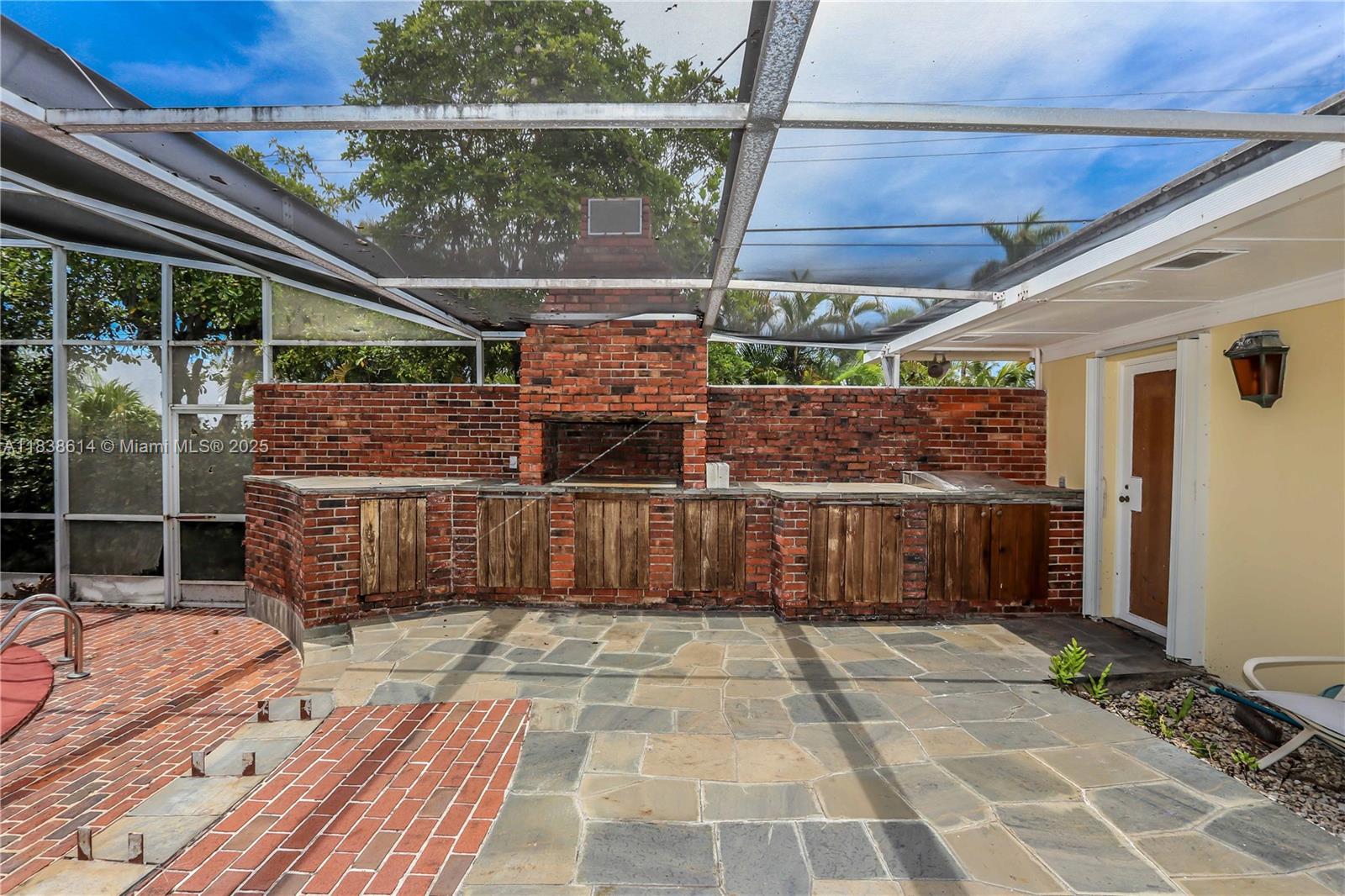 Hollywood, Florida, 33019, United States, 4 Bedrooms Bedrooms, ,4 BathroomsBathrooms,Residential,Active,1892394