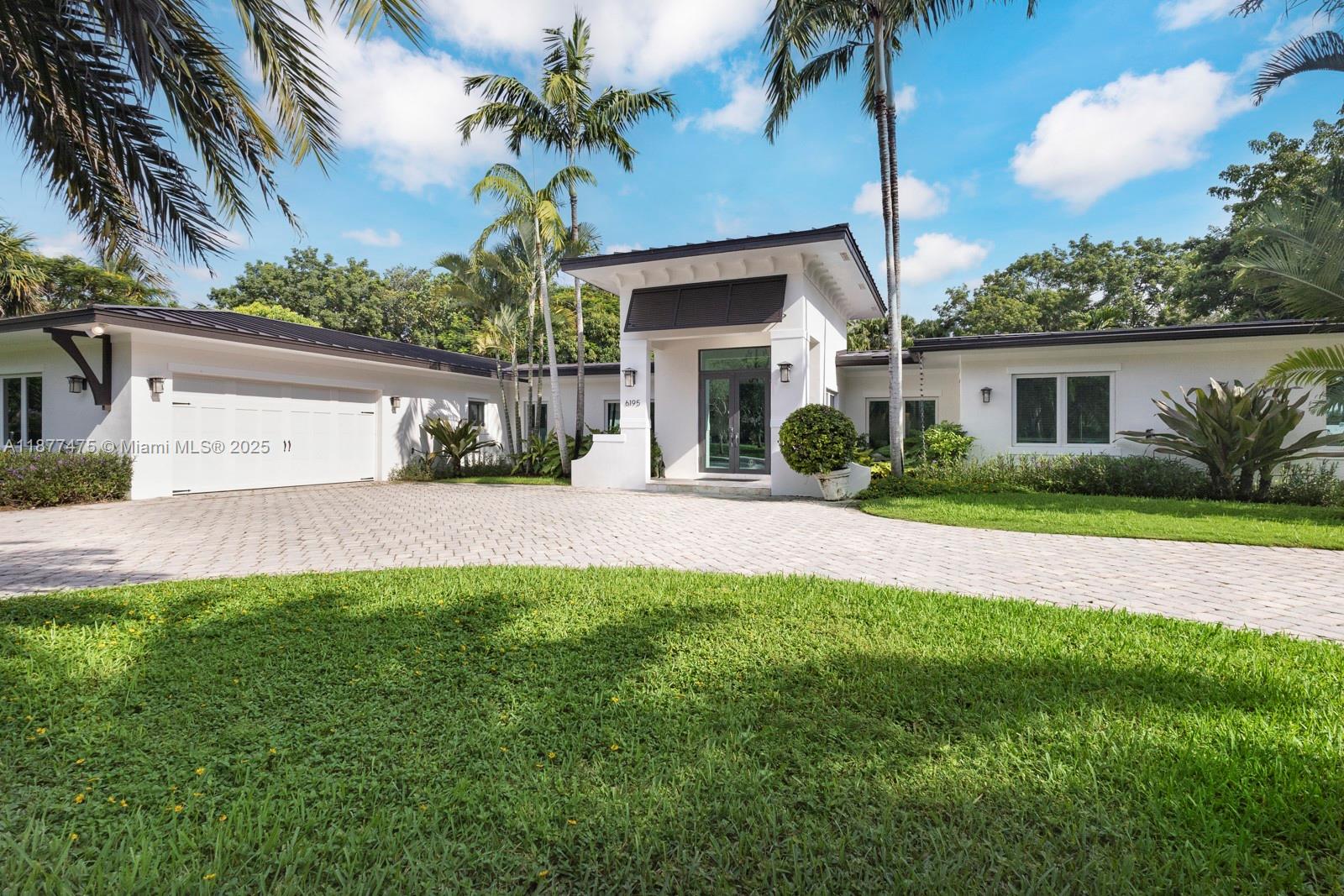 Pinecrest, Florida, 33156, United States, 4 Bedrooms Bedrooms, ,4 BathroomsBathrooms,Residential,Active,1944078