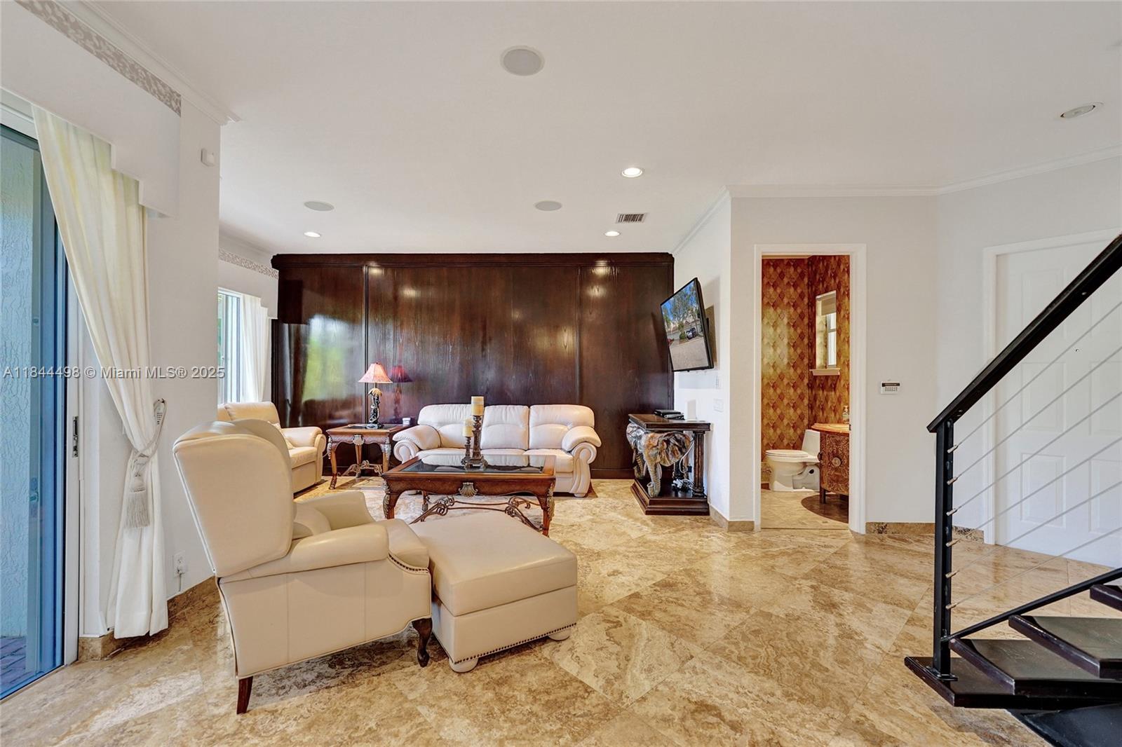 Hollywood, Florida, 33019, United States, 3 Bedrooms Bedrooms, ,2 BathroomsBathrooms,Residential,Active,1897997