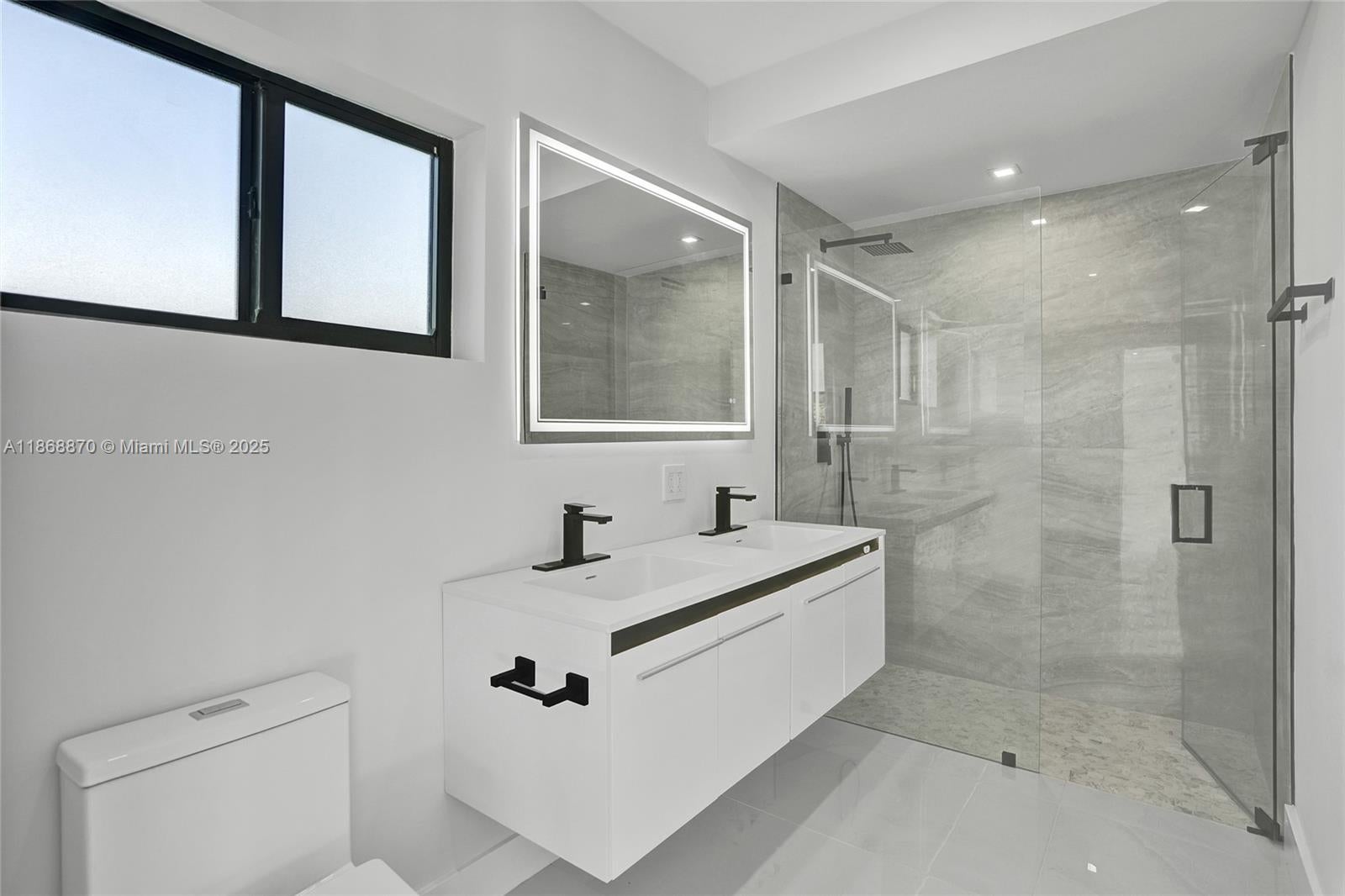 North Miami Beach, Florida, 33179, United States, 5 Bedrooms Bedrooms, ,4 BathroomsBathrooms,Residential,Active,1934804