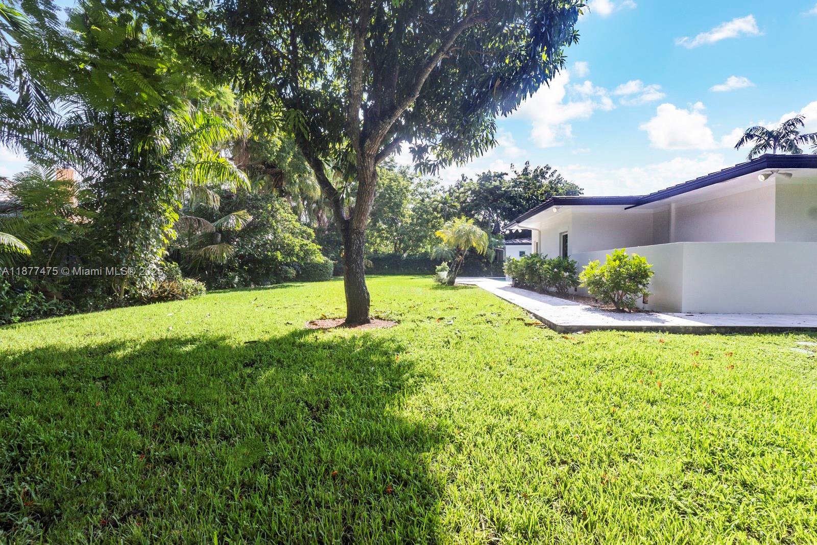 Pinecrest, Florida, 33156, United States, 4 Bedrooms Bedrooms, ,4 BathroomsBathrooms,Residential,Active,1944078