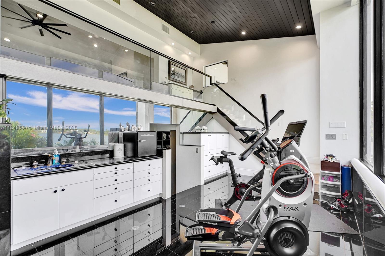 Miami, Florida, 33176, United States, 6 Bedrooms Bedrooms, ,4 BathroomsBathrooms,Residential,Active,1892592