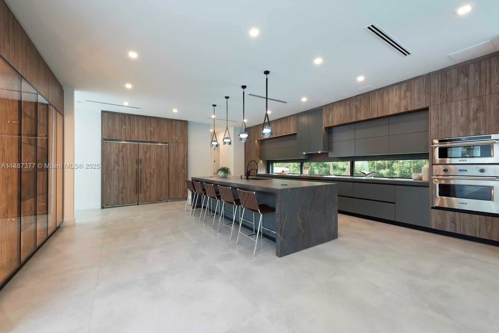 Pinecrest, Florida, 33156, United States, 8 Bedrooms Bedrooms, ,9 BathroomsBathrooms,Residential,Active,1953256