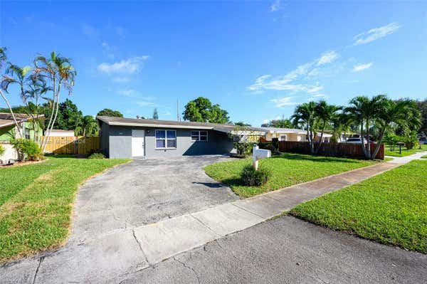 6551 LIBERTY ST, HOLLYWOOD, FL 33024, photo 4 of 49