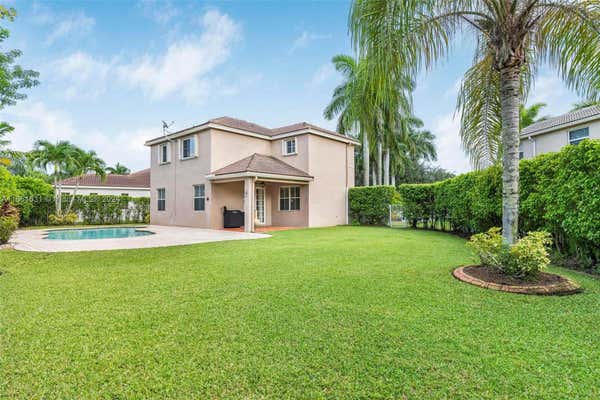 528 LIVE OAK LN, WESTON, FL 33327, photo 4 of 39