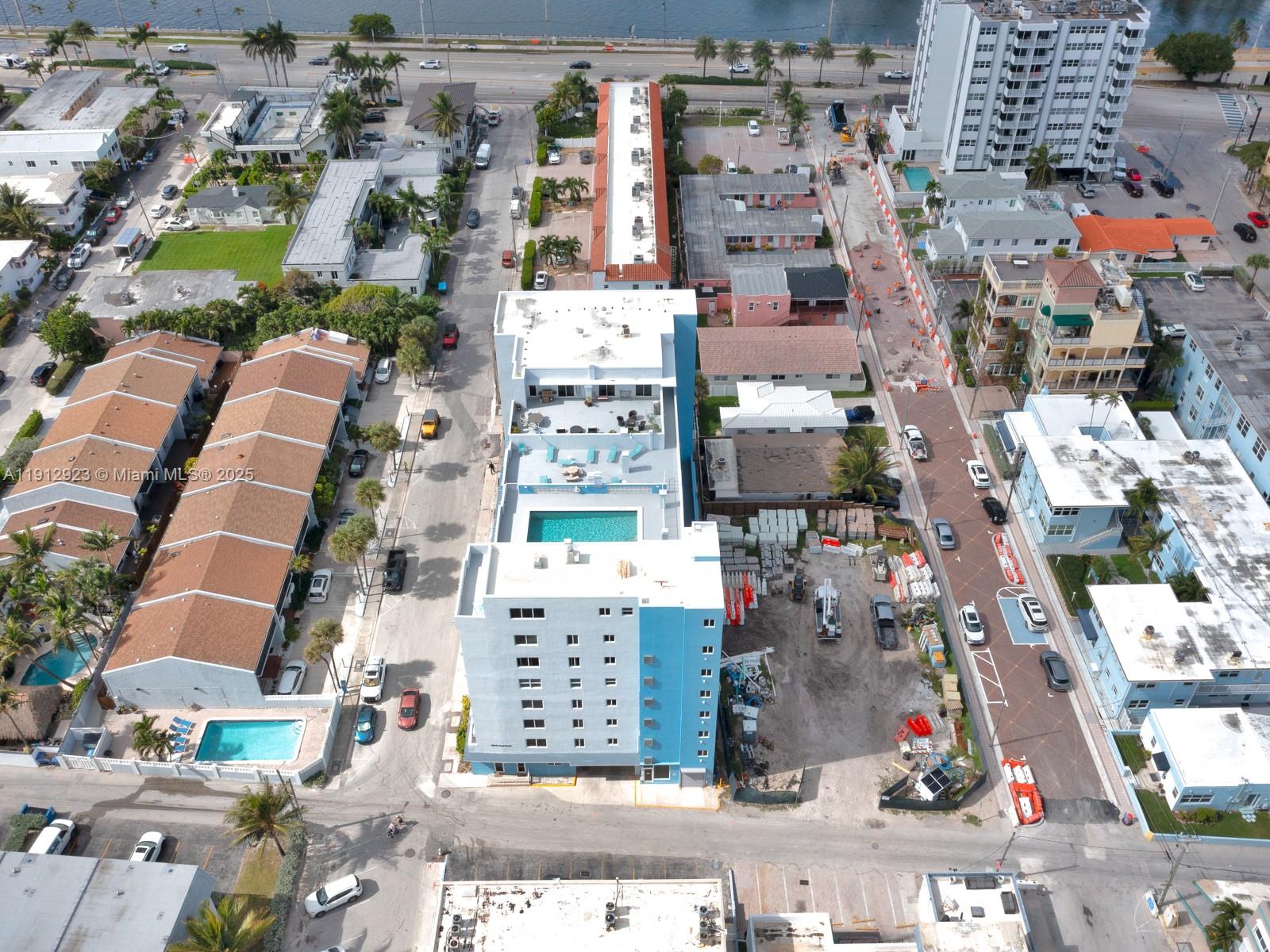 Hollywood, Florida, 33019, United States, 3 Bedrooms Bedrooms, ,3 BathroomsBathrooms,Residential,Active,1992553