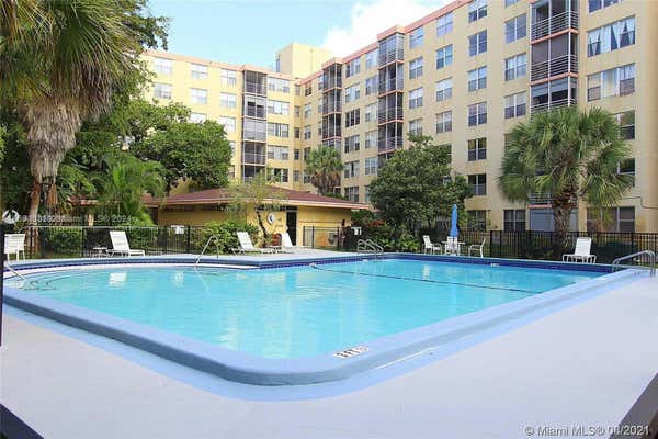 17890 W DIXIE HWY APT 612, NORTH MIAMI BEACH, FL 33160 - Image 1