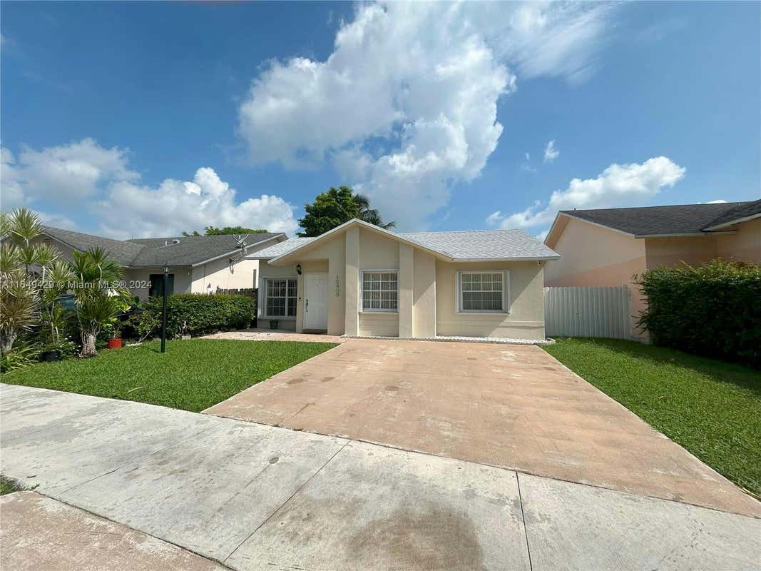 10409 SW 211TH ST, CUTLER BAY, FL 33189, photo 1 of 29