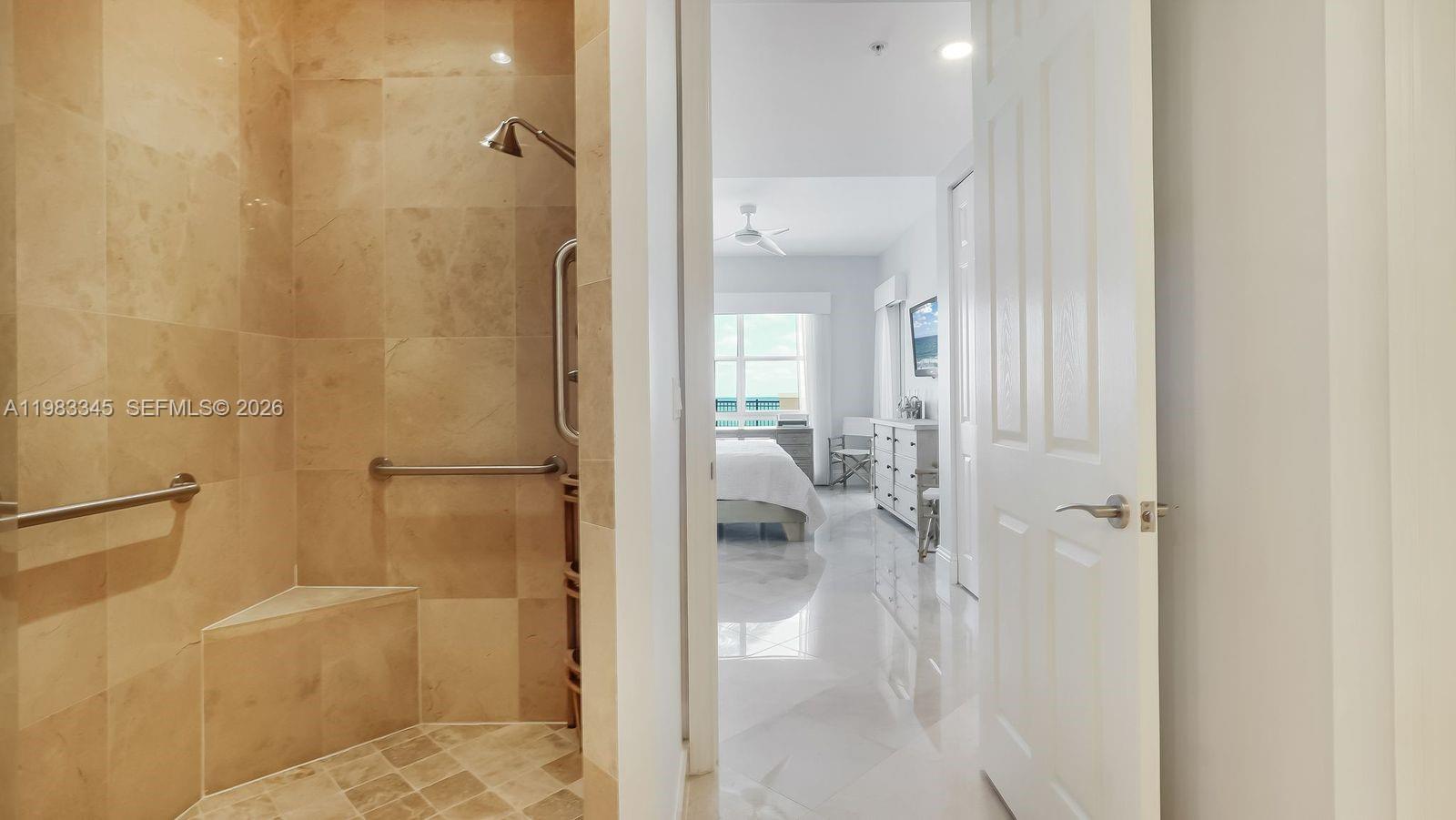 Lauderdale By The Sea, Florida, 33308, United States, 2 Bedrooms Bedrooms, ,2 BathroomsBathrooms,Residential,Active,2026763