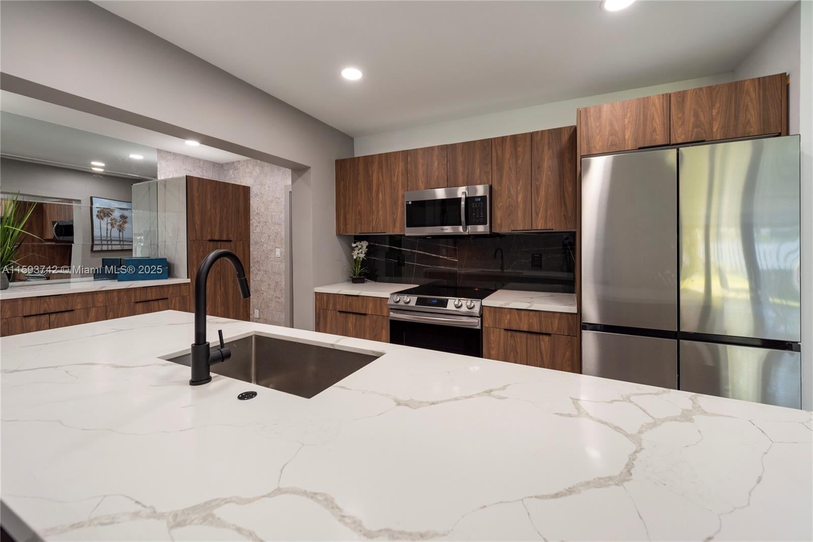 Fort Lauderdale, Florida, 33316, United States, 3 Bedrooms Bedrooms, ,3 BathroomsBathrooms,Residential,Active,1703671