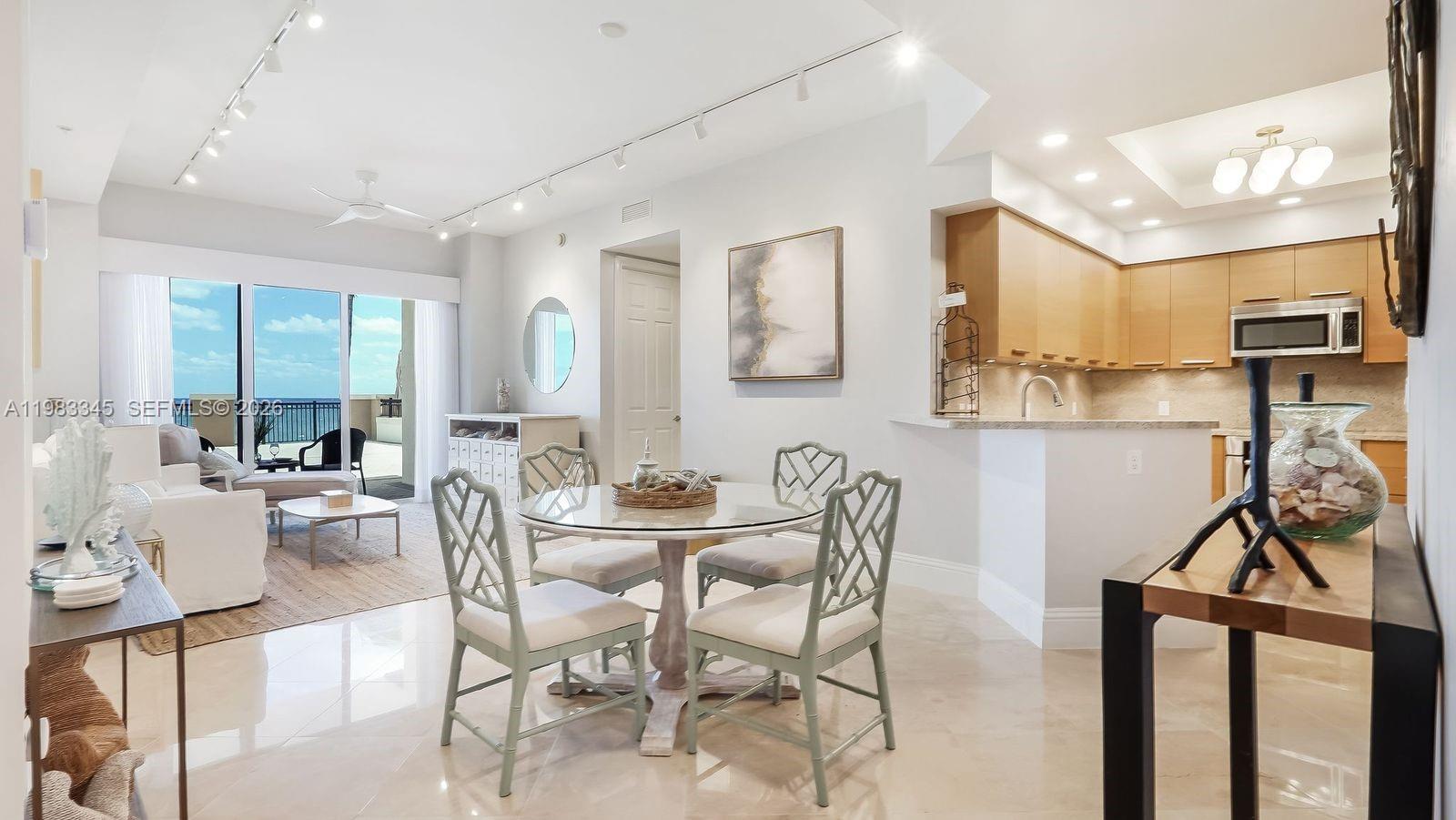 Lauderdale By The Sea, Florida, 33308, United States, 2 Bedrooms Bedrooms, ,2 BathroomsBathrooms,Residential,Active,2026763