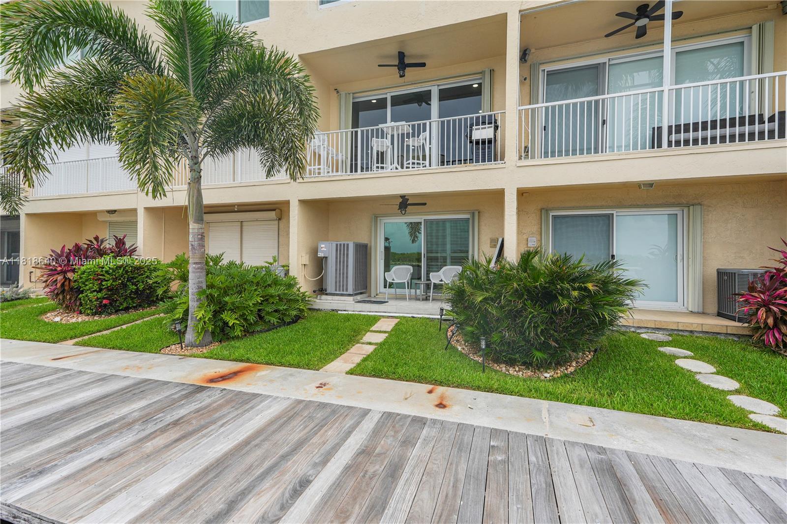 Hollywood, Florida, 33019, United States, 3 Bedrooms Bedrooms, ,4 BathroomsBathrooms,Residential,Active,1852751