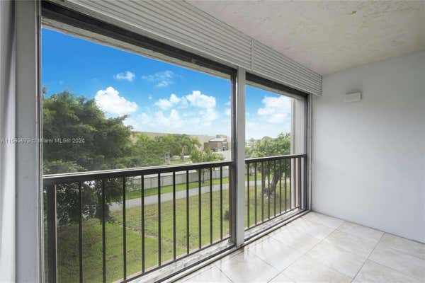 9180 FONTAINEBLEAU BLVD APT 306, MIAMI, FL 33172, photo 3 of 12