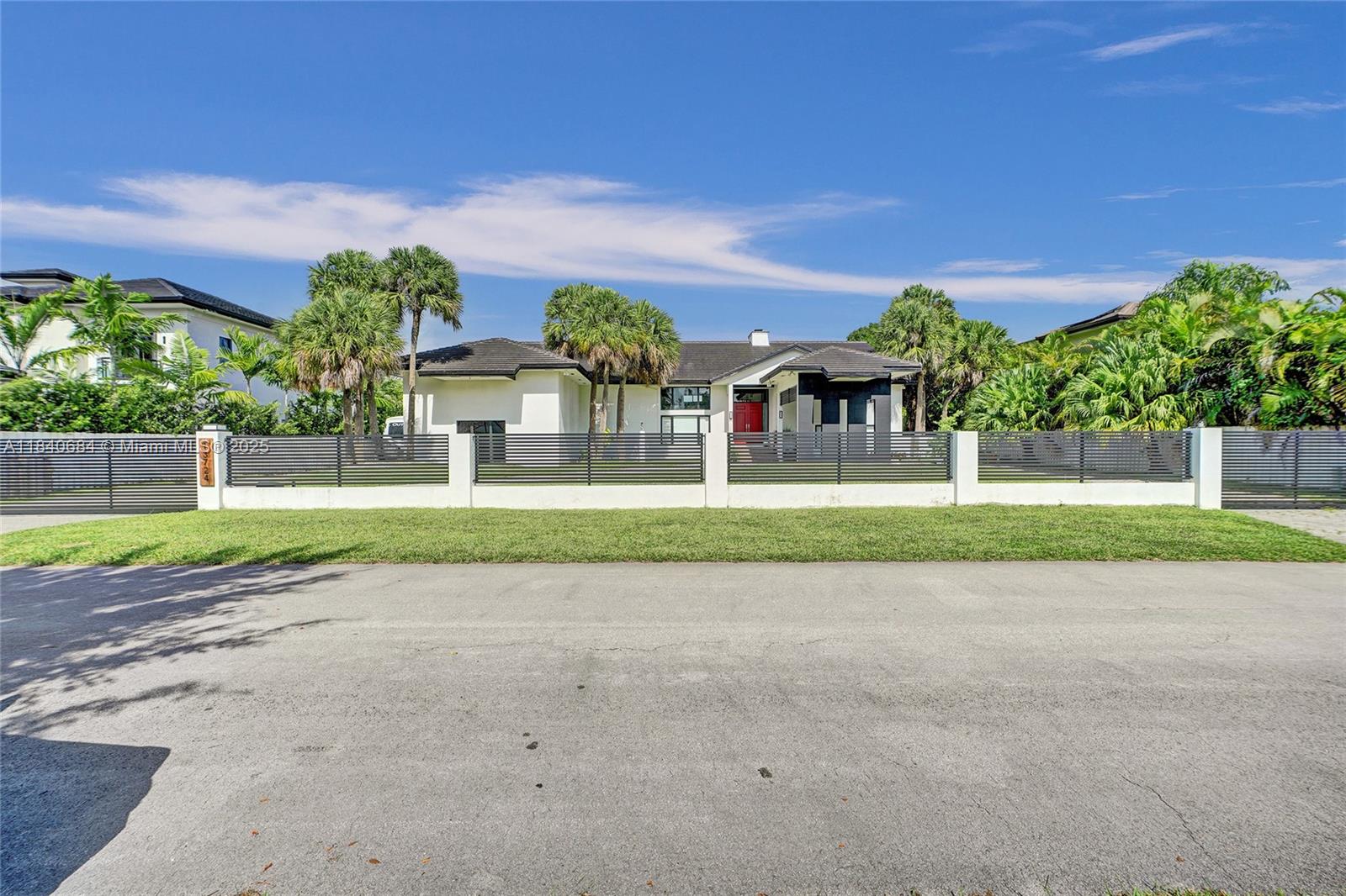 Miami, Florida, 33176, United States, 6 Bedrooms Bedrooms, ,4 BathroomsBathrooms,Residential,Active,1892592